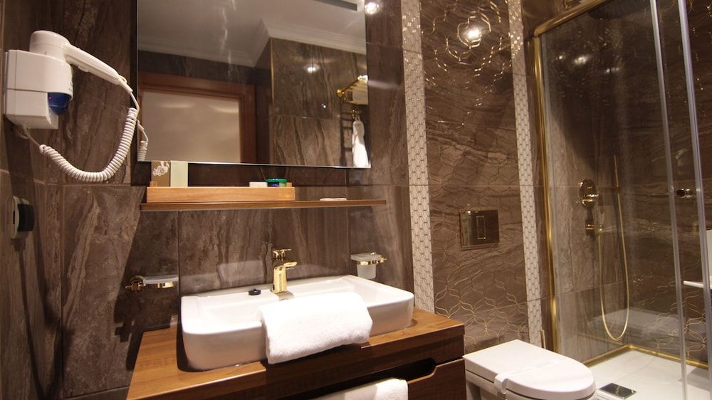 Sefa-i Hurrem Suit House Standard Triple Room 6