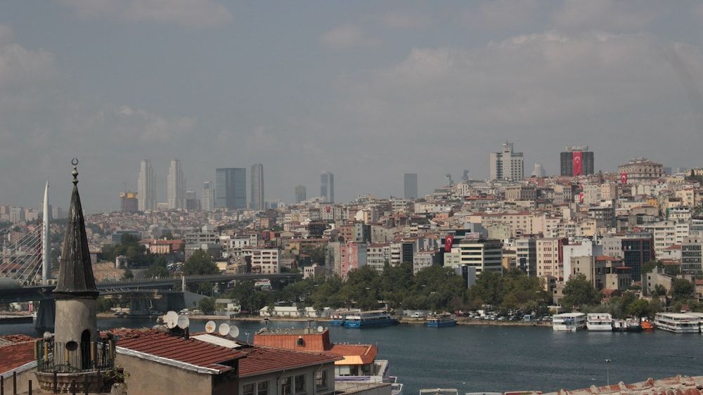 Sefa-i Hurrem Suit House Family Quadruple Room 7