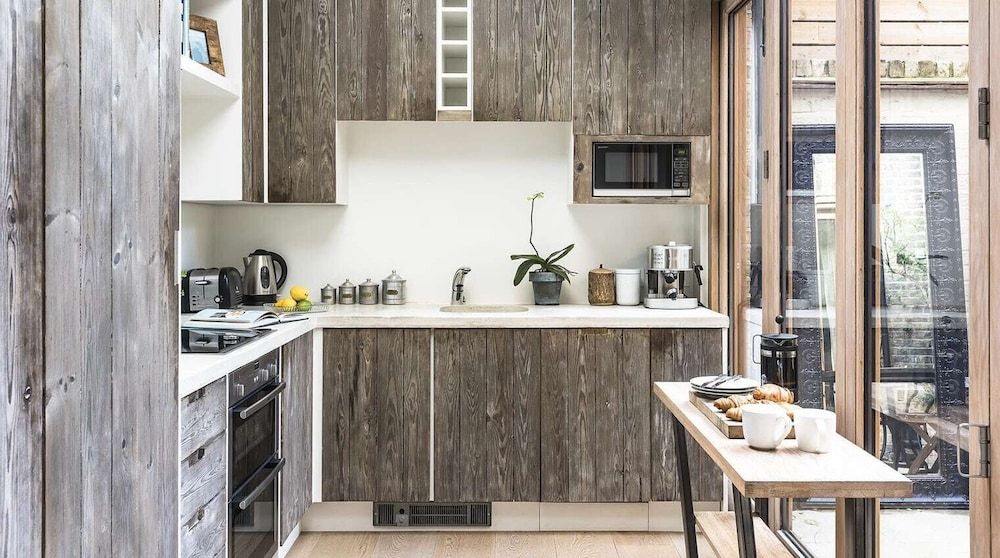 undefined Retreat to a Stylish Flat in Chelsea 8