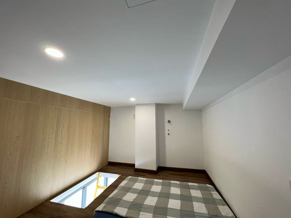 undefined Smiley Apartment District 2 4