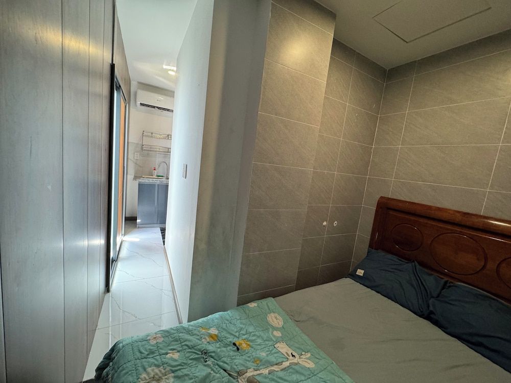 Smiley Apartment District 2 Standard Double Room, Japanese Futon 2