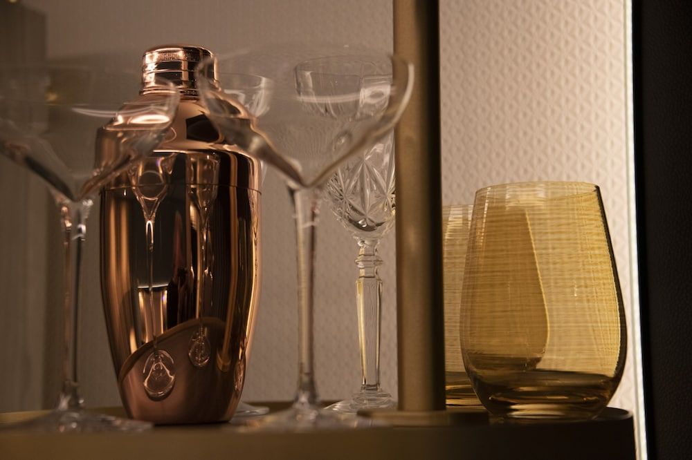 Middle Eight - Covent Garden - Preferred Hotels and Resorts Classic Room 9