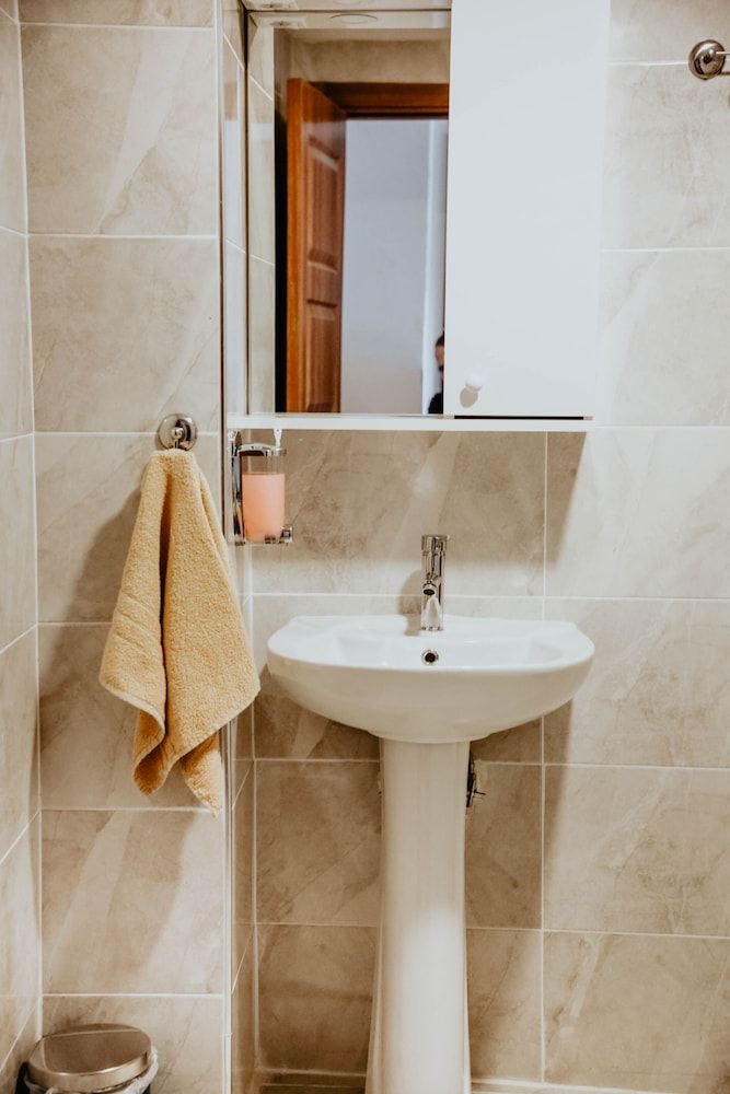 Biter Hotel Economy Double Room 4