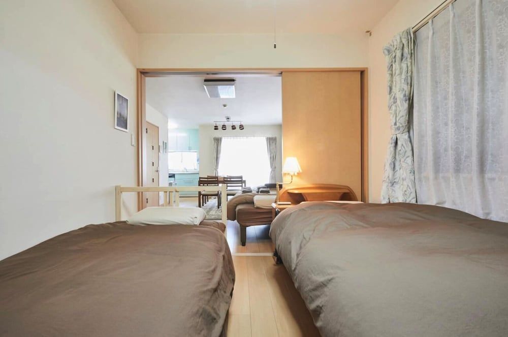 undefined Urban City Hyakunincho 7