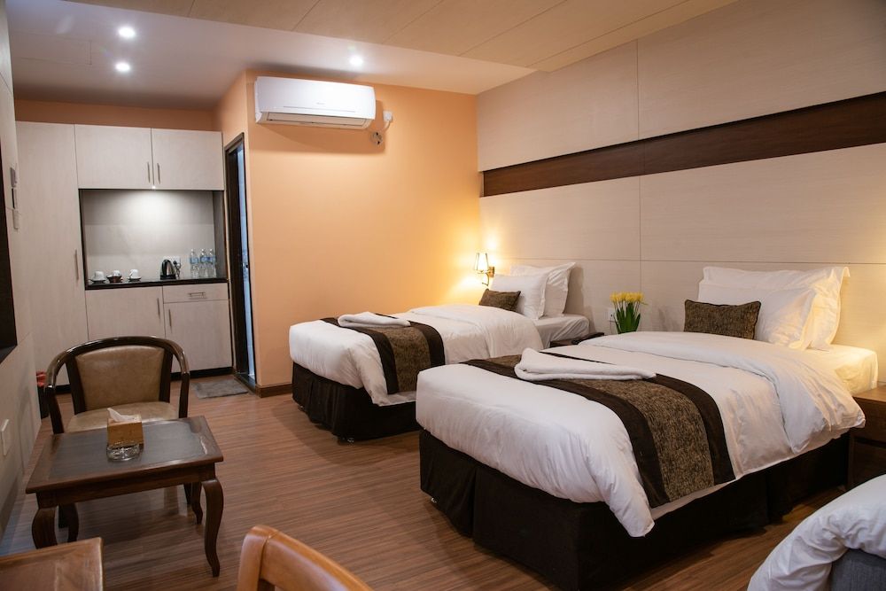 Deluxe Triple Room