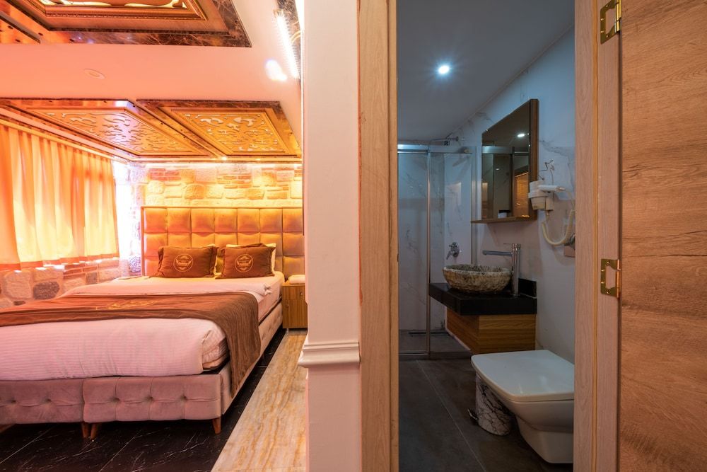 undefined Holiday Business Otel 8