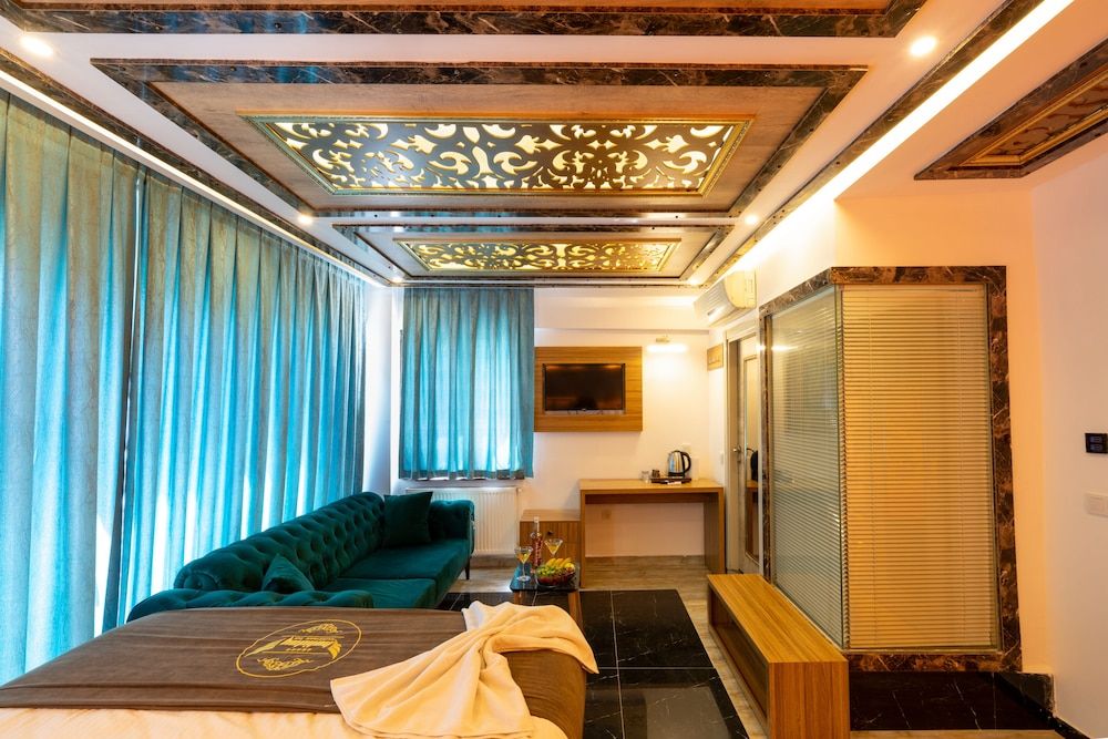 Holiday Business Otel Deluxe Room 18