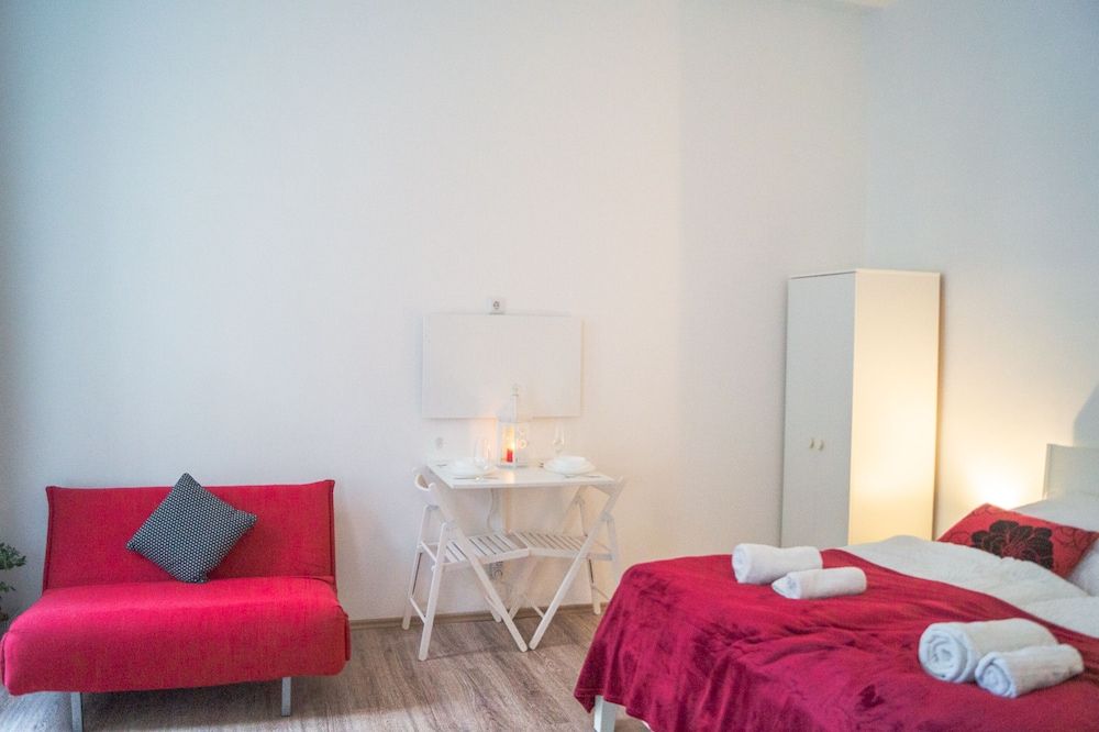 undefined Modern Apartment Wiener Stadthalle 2 6