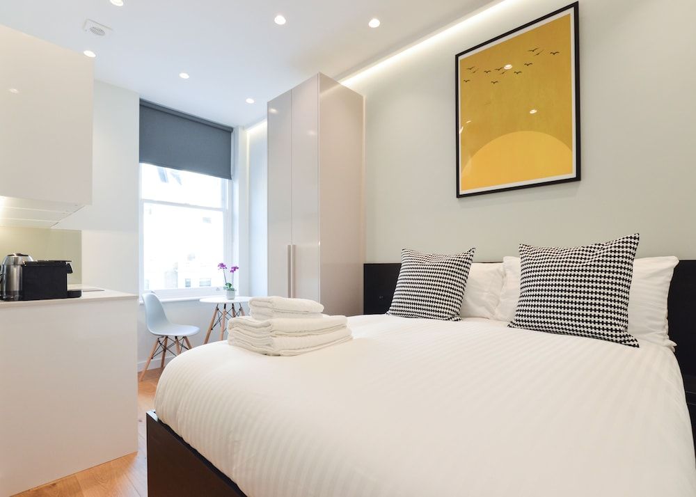 StayPrime Earls Court Serviced Apartments Small Standard Studio 3