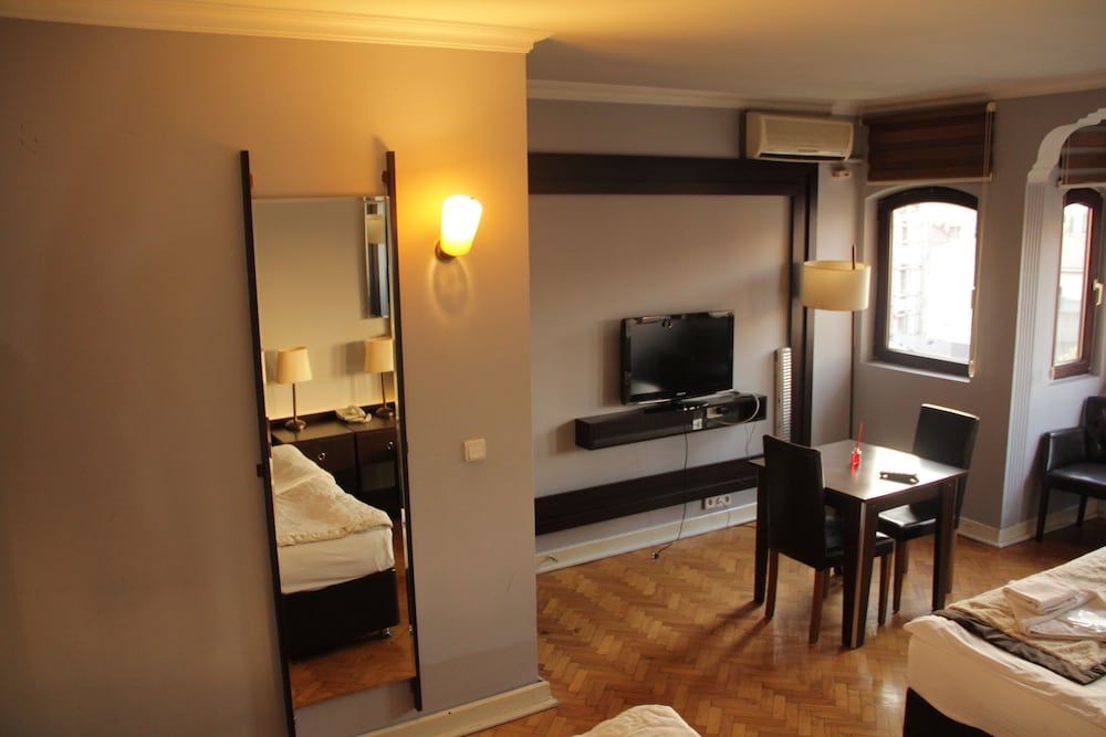 Aygunes Hotel Triple Room 4