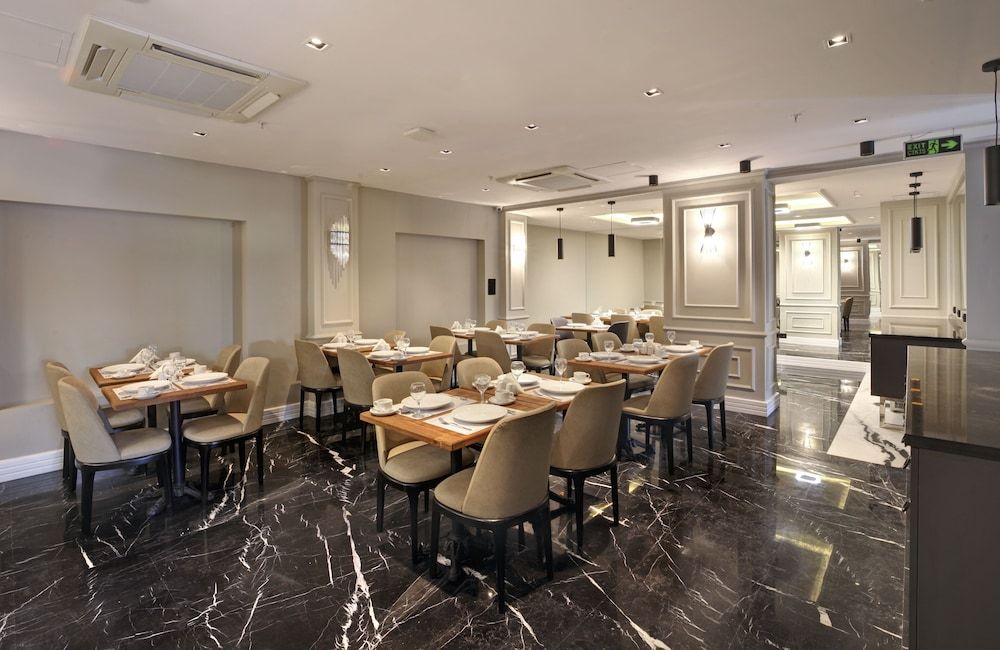 undefined Dora Pera Hotel 9