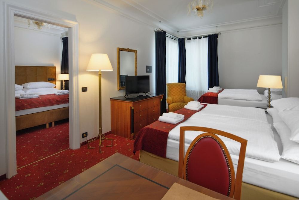 undefined Hotel Bologna 3