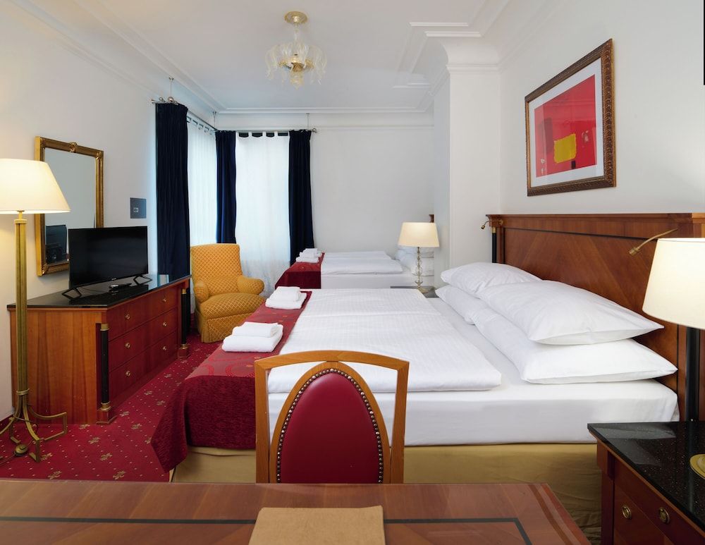 undefined Hotel Bologna 5