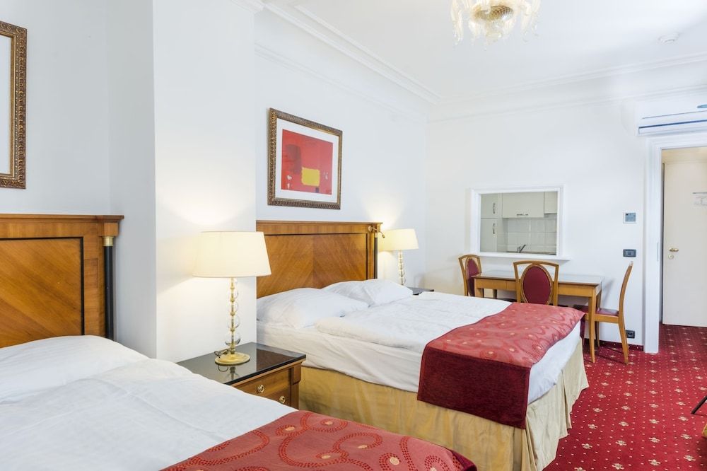 undefined Hotel Bologna 5