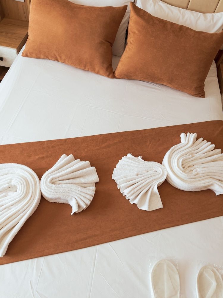 Lumina Boutique Hotel Superior Triple Room, City View 4