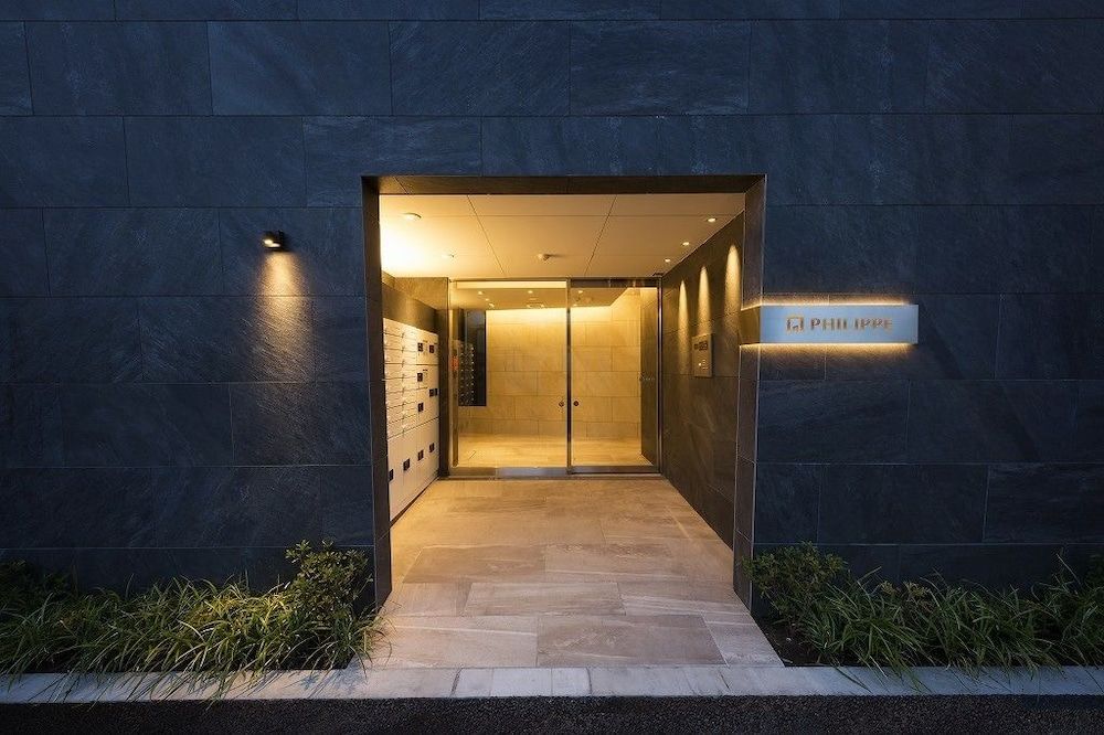 undefined C9 Haneda Maison Philippe Omori 903 5