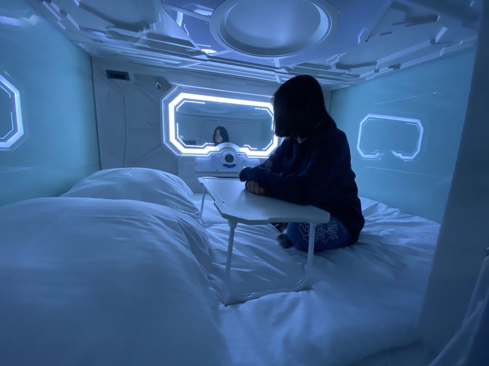 undefined Space Night - Hostel 5