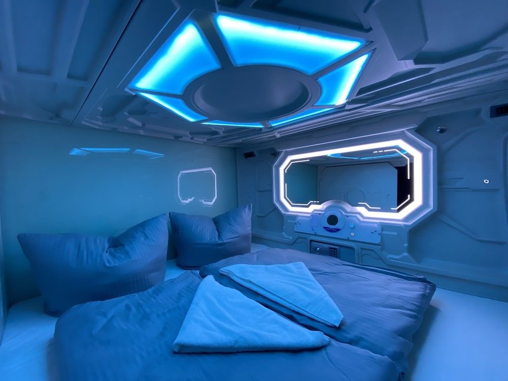 undefined Space Night - Hostel 4