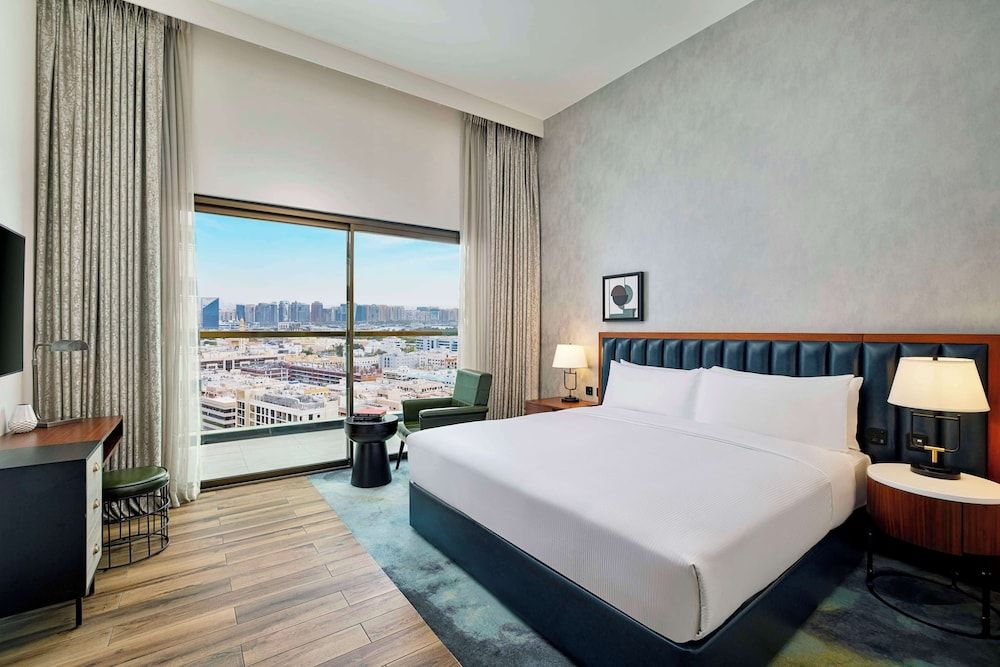 Burj 4 Bedroom Apartment With kitchen/Balcony
