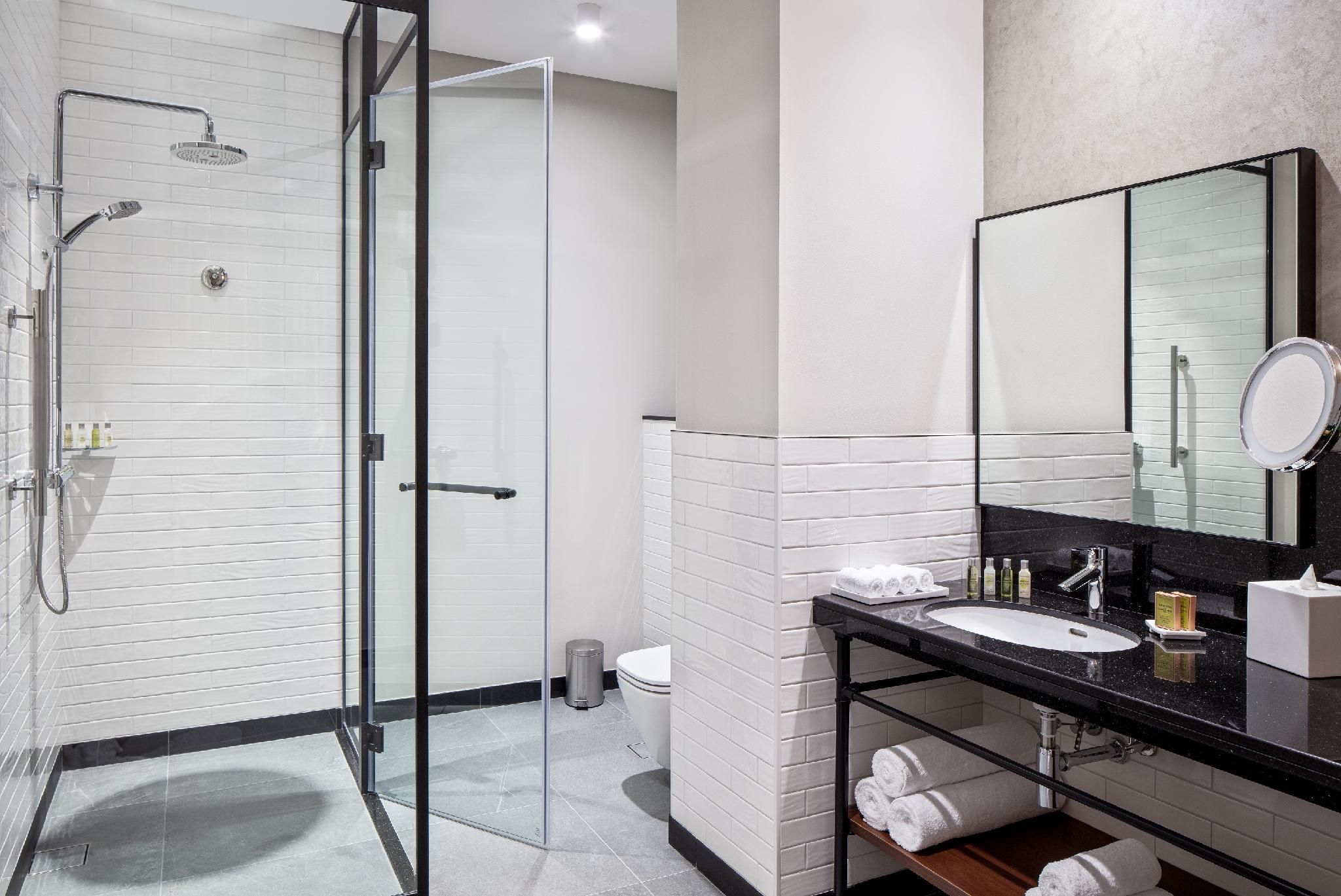 undefined DoubleTree by Hilton Dubai M Square Hotel & Residences 6