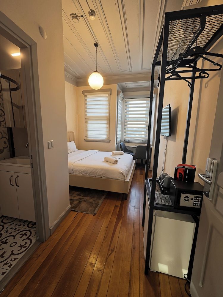 undefined Gen Plus Hotel 4