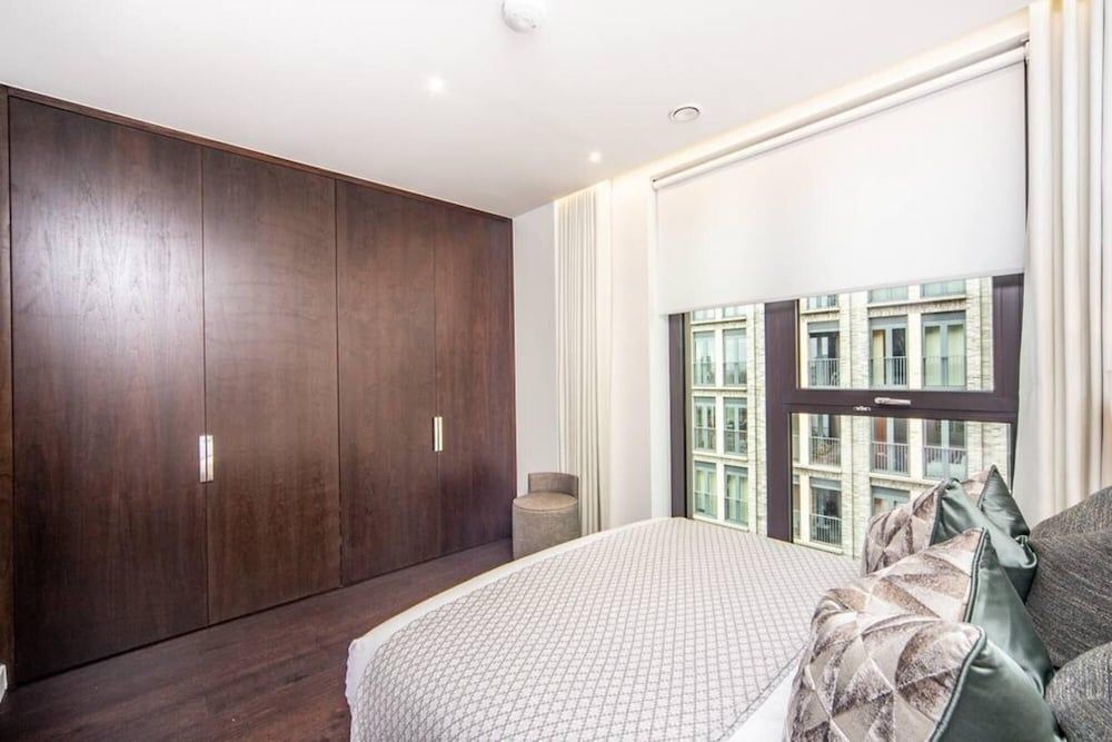 undefined Luxury Manhattan 2 Bed Battersea 10