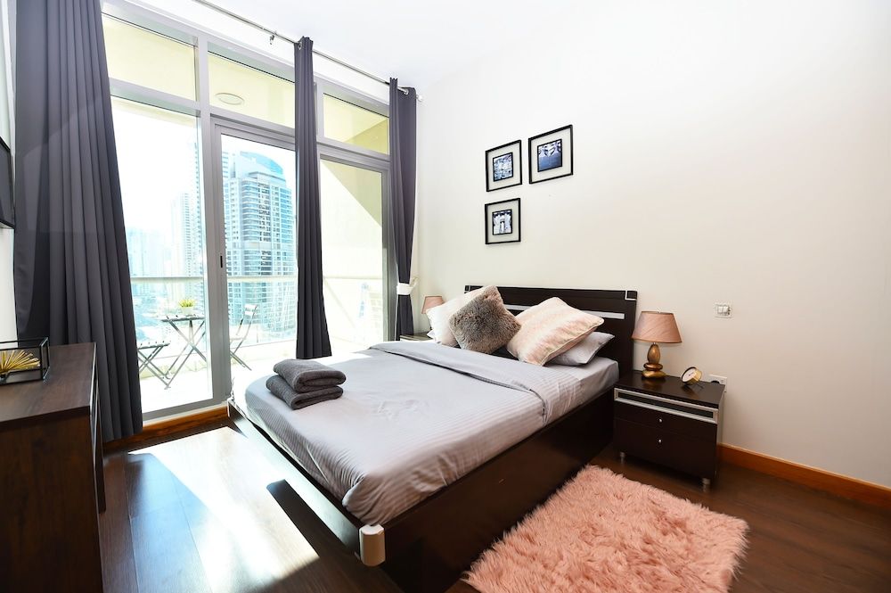 undefined BBL - Stylish 1BR with balcony in Marina 7