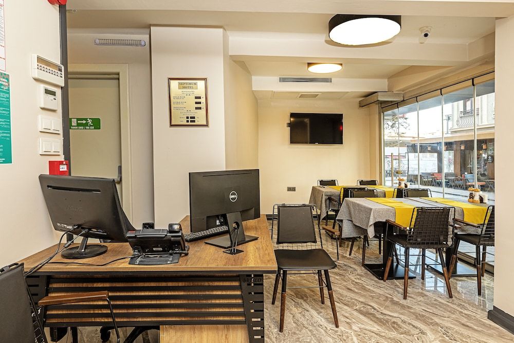 undefined Septimum 6