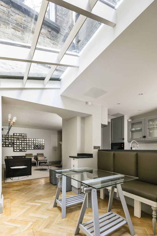 undefined Deluxe Mayfair Home by Marble Arch Station 10