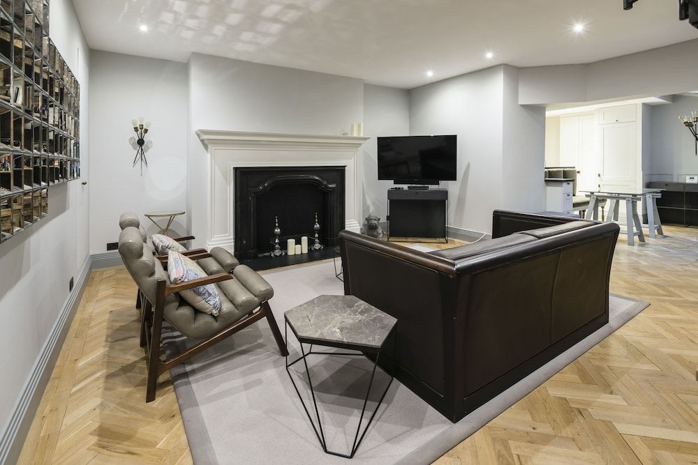 undefined Deluxe Mayfair Home by Marble Arch Station
