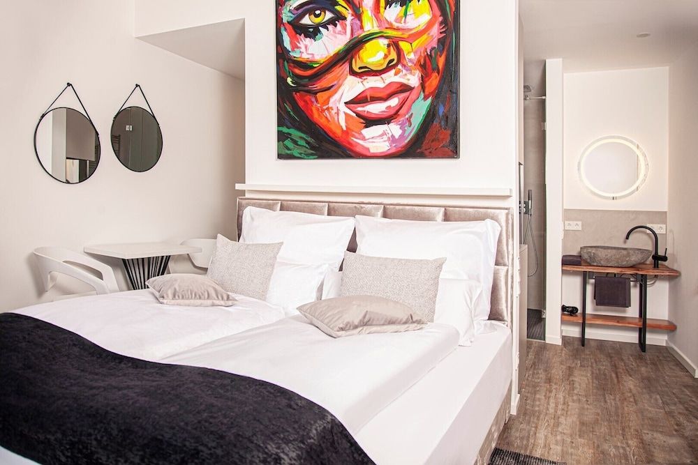 undefined The Faces Berlin