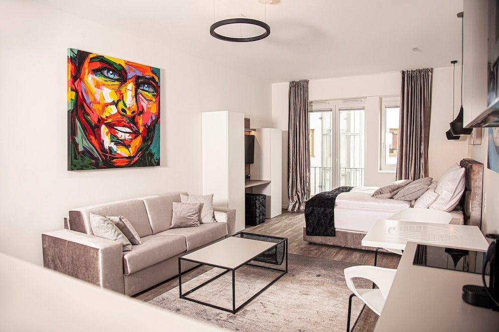 undefined The Faces Berlin 5