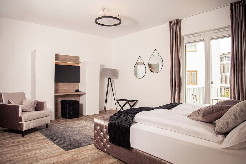 undefined The Faces Berlin 2