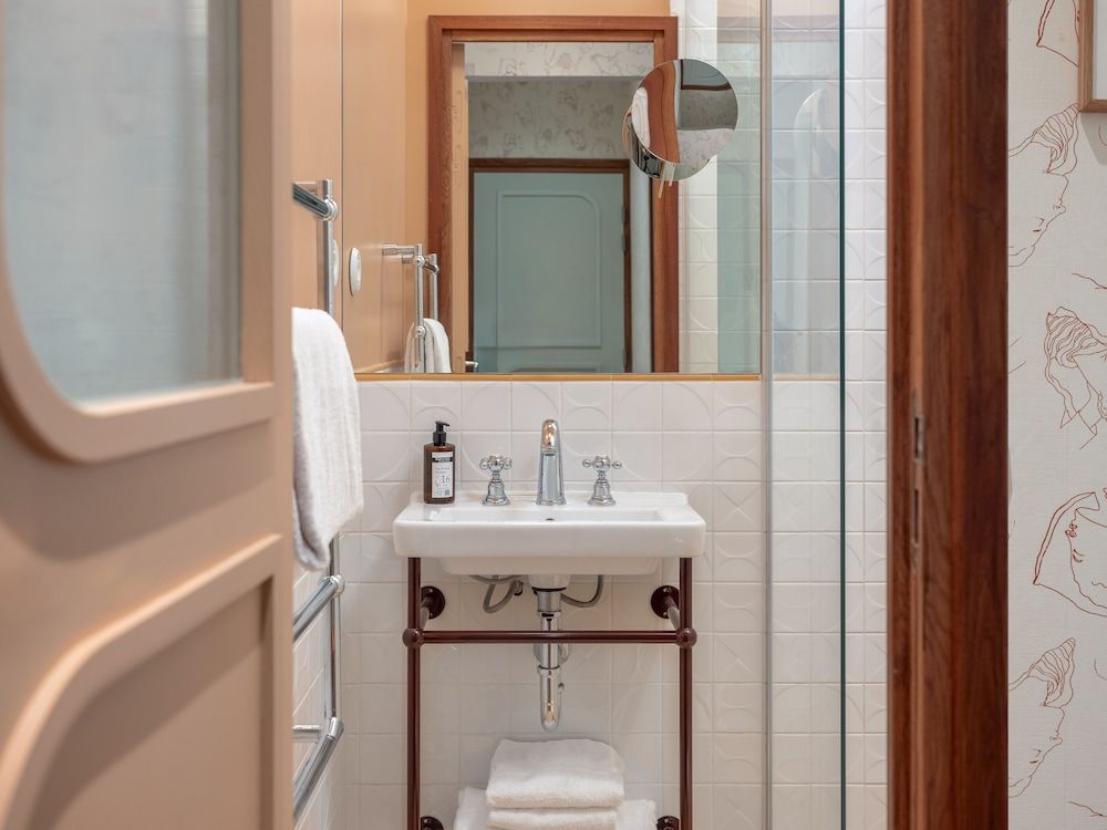 Hotel Saint André des Arts Classic Double Room 4