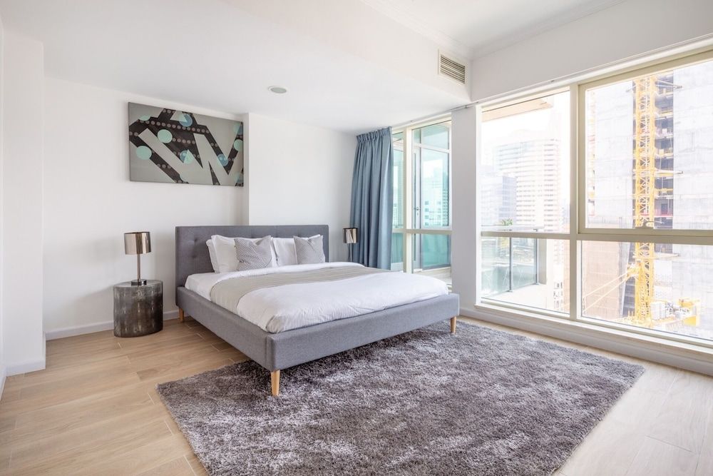 undefined Superior and Upgraded 1BR in Heart of Marina! 9