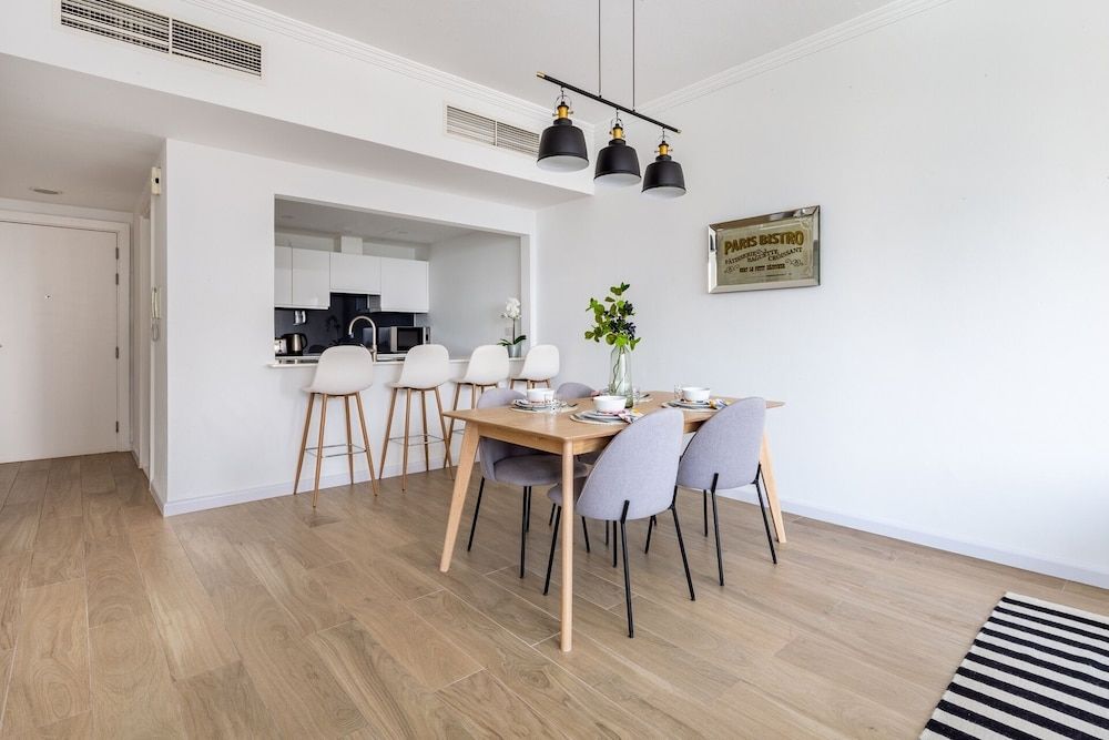 undefined Superior and Upgraded 1BR in Heart of Marina! 4