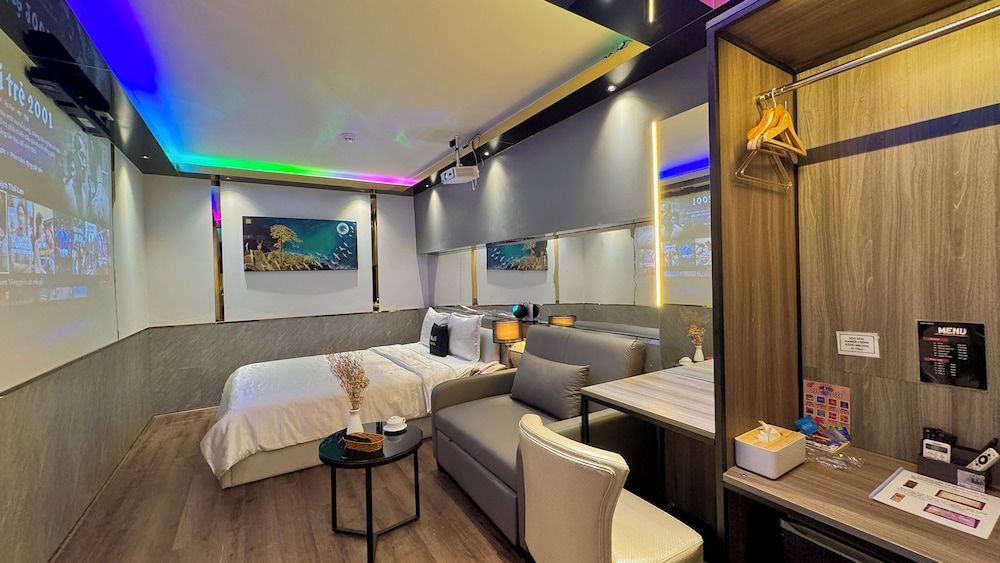 undefined M&H Hotel 3