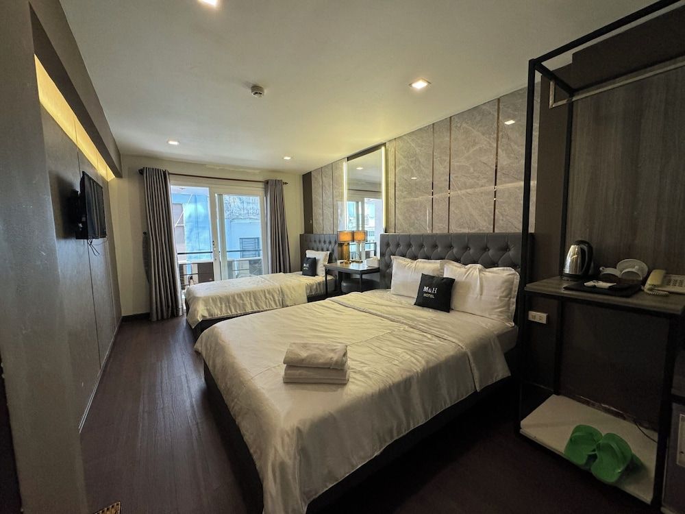 undefined M&H Hotel 9