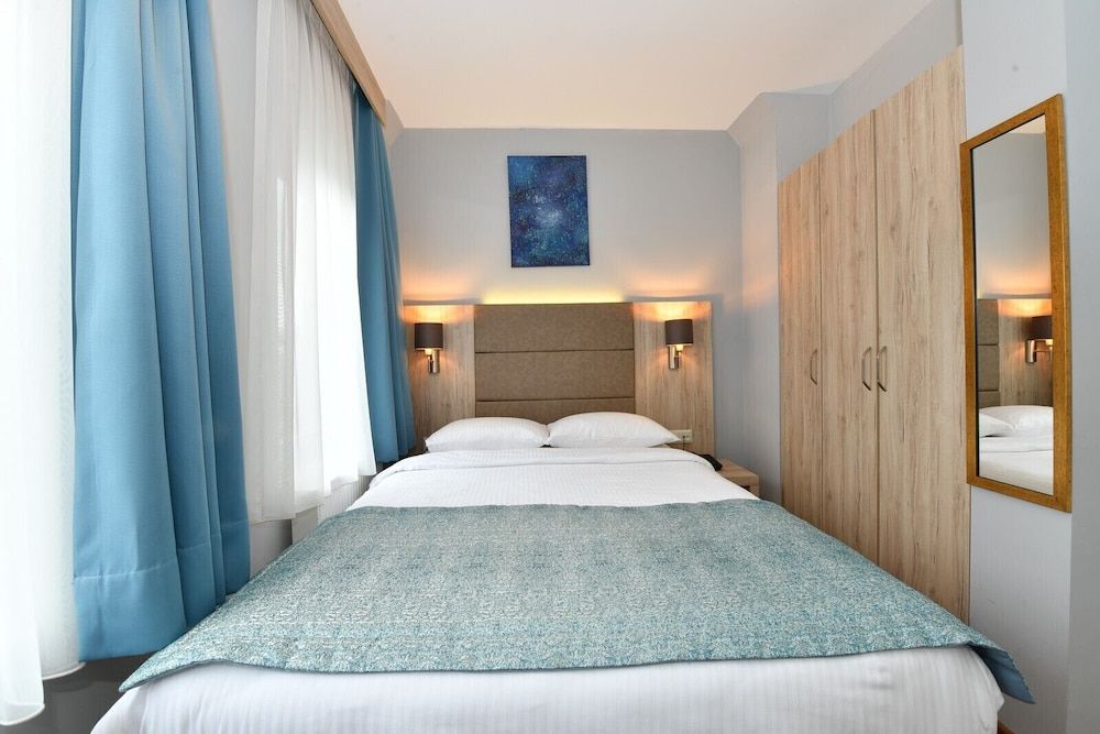 undefined Andi Hotel 4