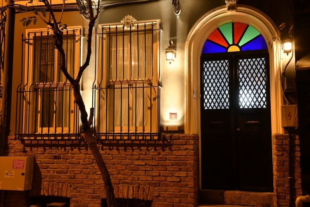 undefined Andi Hotel 5