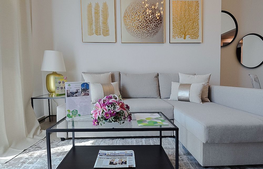 Sophisticated One Bedroom with full Marina View Luxury Apartment 10