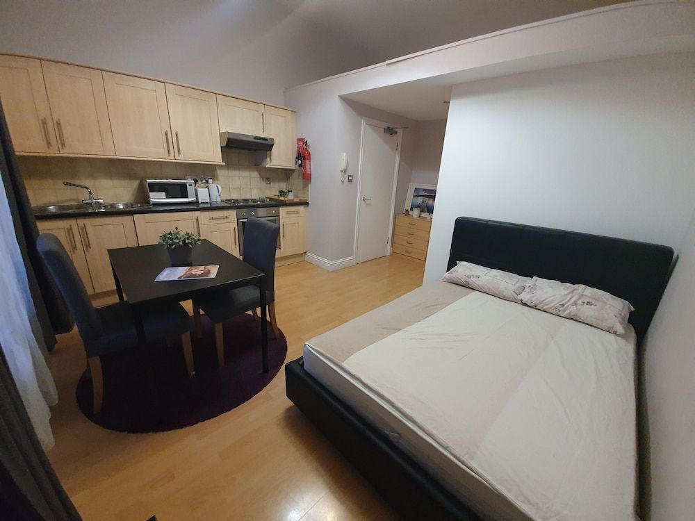 Studio Apartment in South Kensington 3 Studio 35