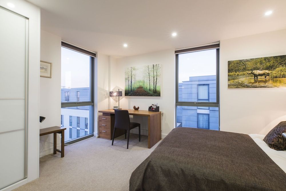 undefined JOIVY Trendy Islington Flat for 2 with Patio 10