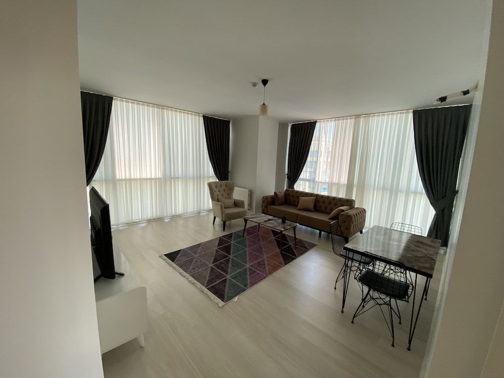 undefined Trend Suites 8