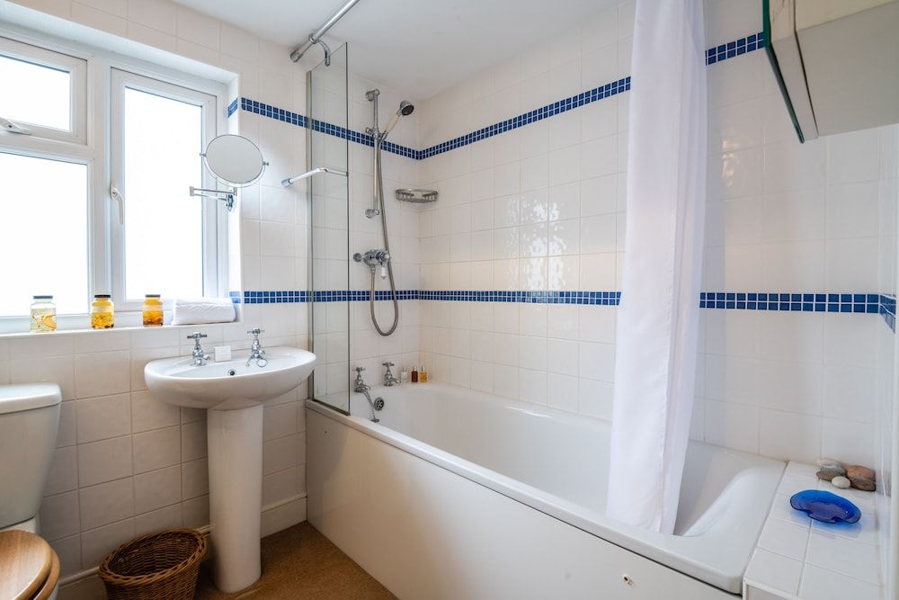 undefined Traditional Fulham Home Close to the River Thames by Underthedoormat 9