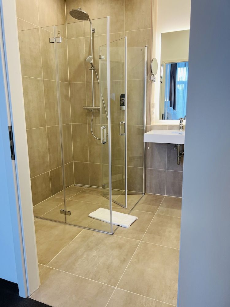 undefined Soaltee Westend Frankfurt Messe 6