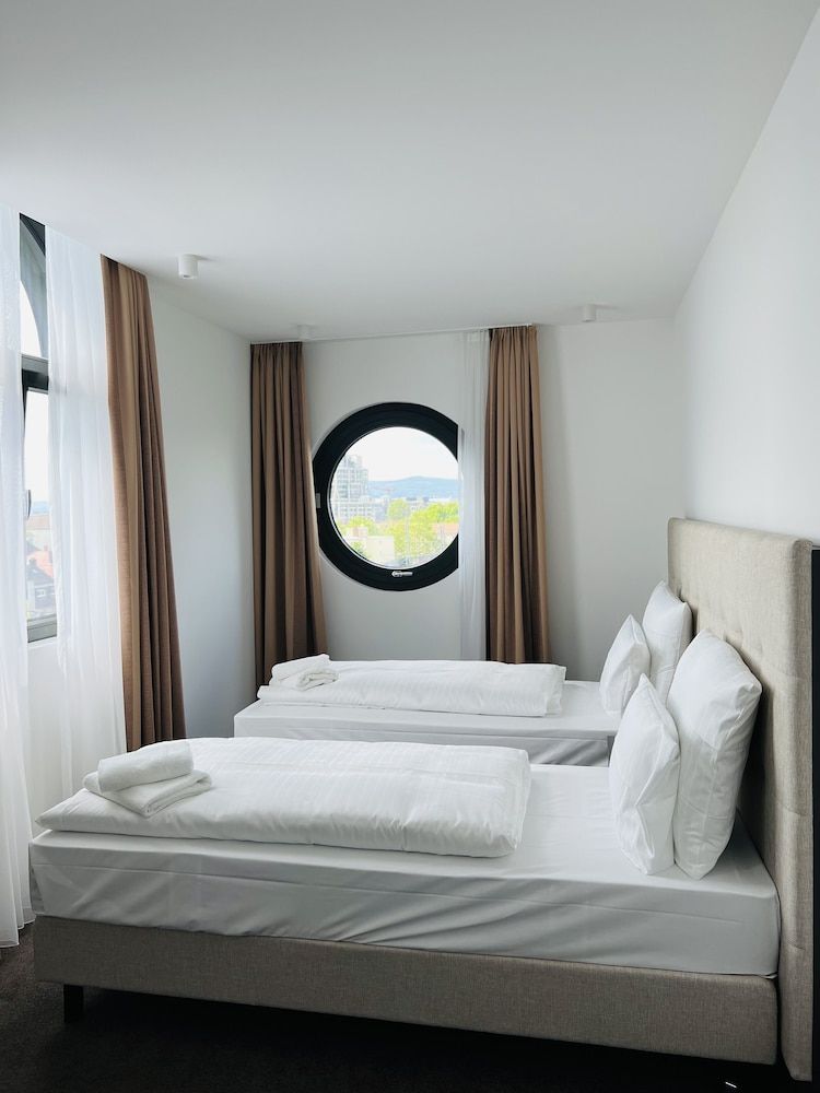 undefined Soaltee Westend Frankfurt Messe 4