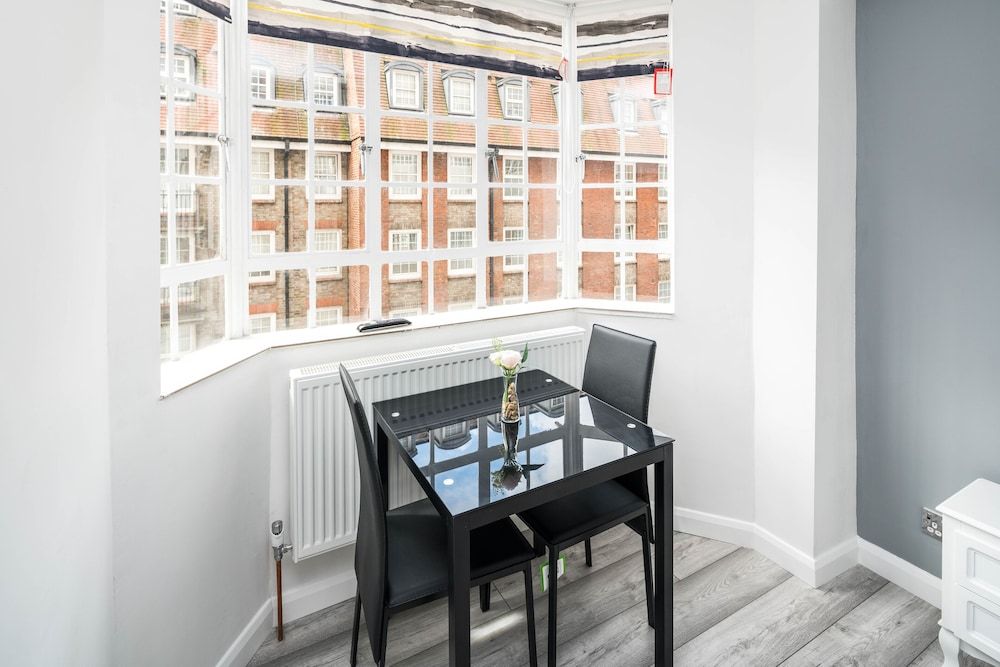 NEW Sleek & Modern Studio in the Heart of Chelsea Apartment (0 Bedroom) 8