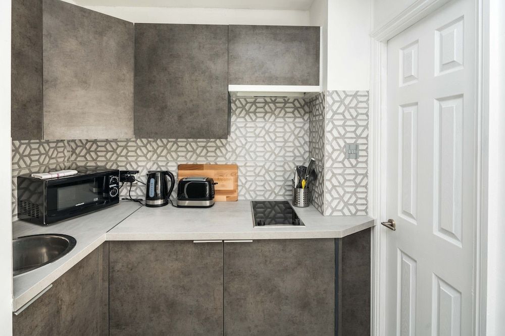 NEW Sleek & Modern Studio in the Heart of Chelsea Apartment (0 Bedroom) 7