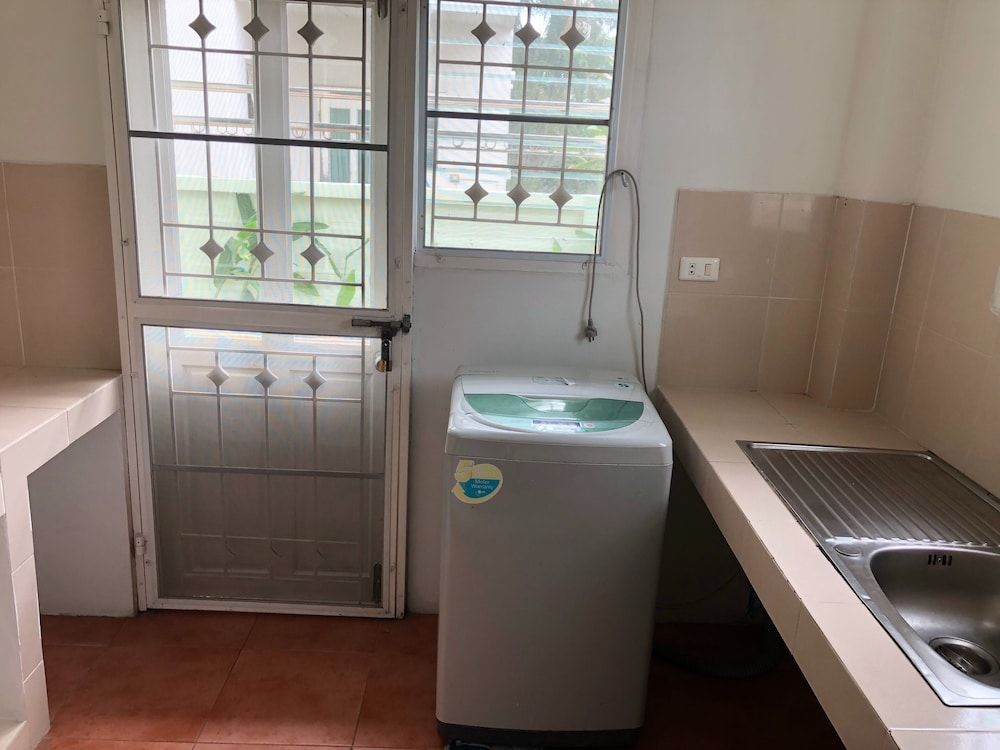 Pattaya Pool Villa TLH 3-Bedroom Villa with Private Pool 19